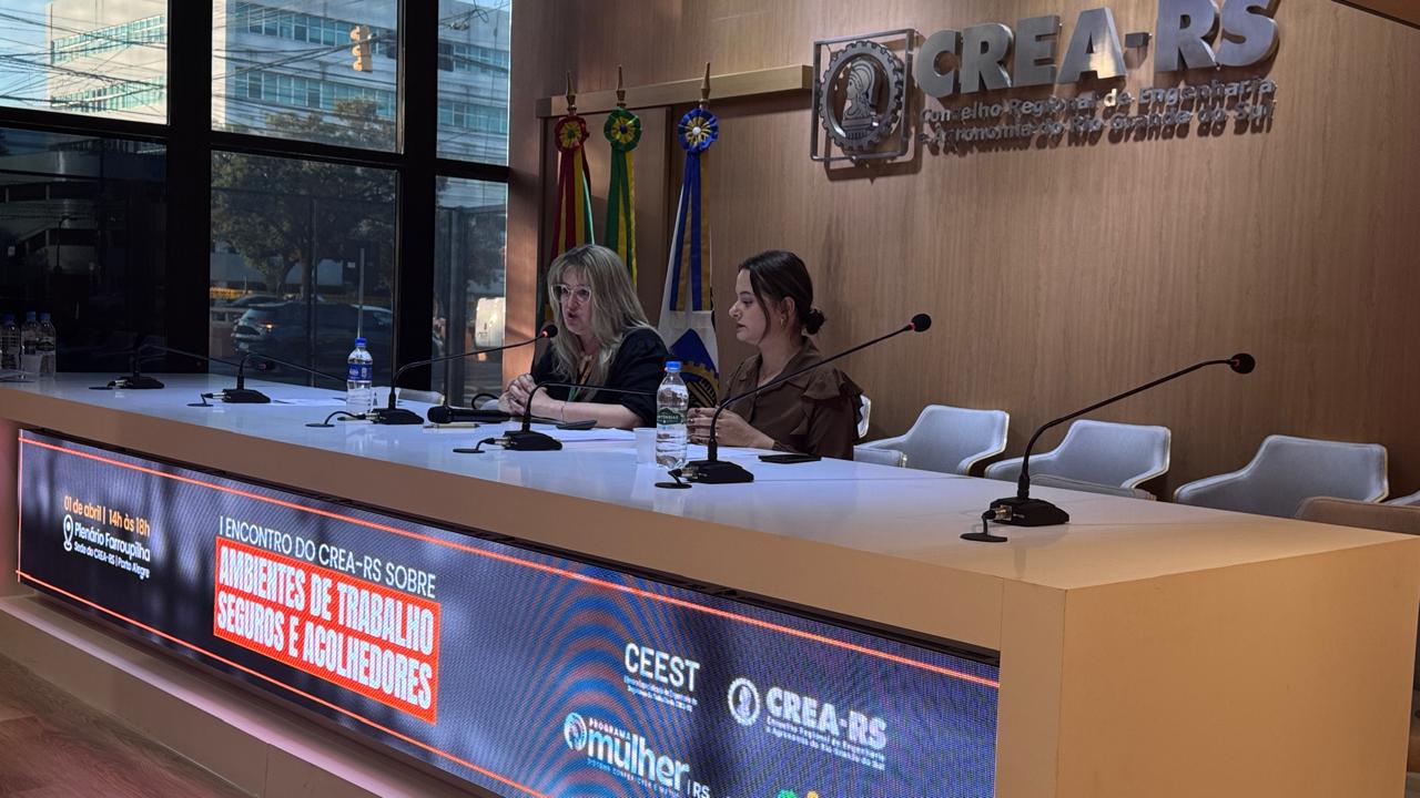 primeira-dama de Farroupilha, Juliane Lazzari Tomazini, e a coordenadora Silvana de Lima